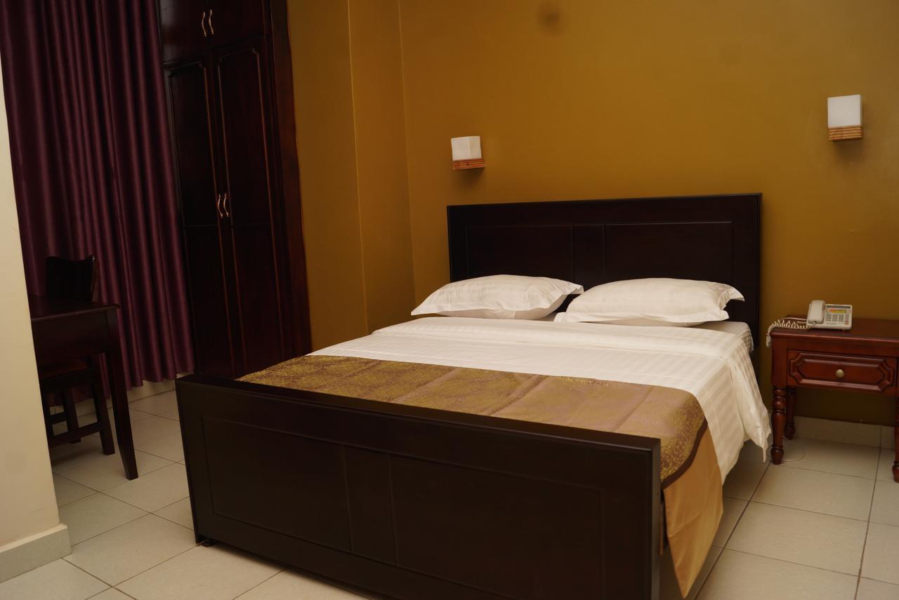 Diamonds Hotel Kampala Exteriör bild