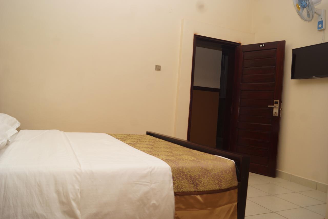 Diamonds Hotel Kampala Exteriör bild