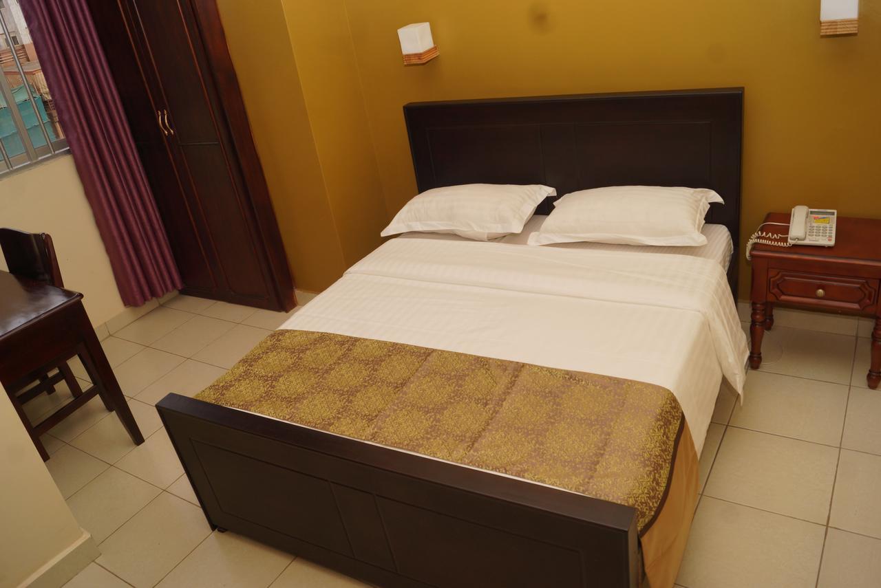 Diamonds Hotel Kampala Exteriör bild