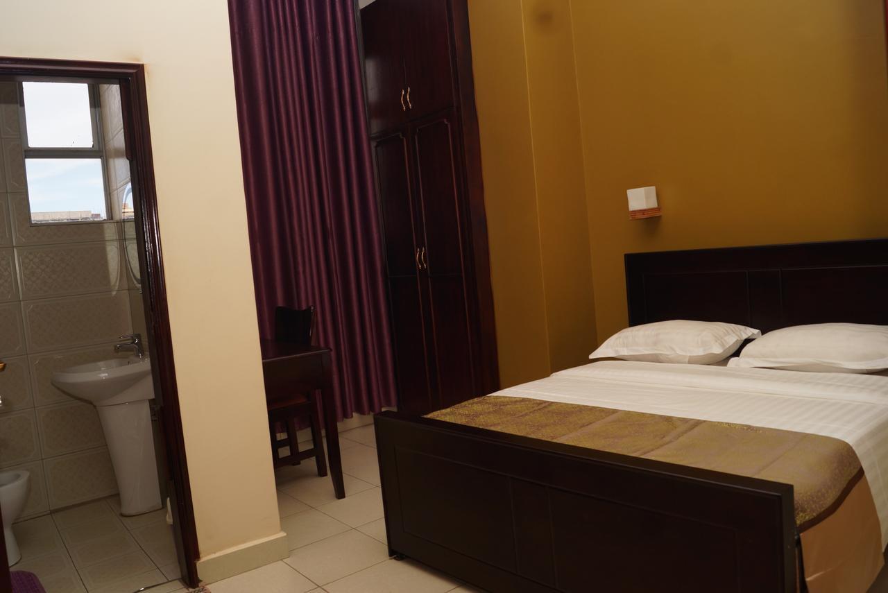 Diamonds Hotel Kampala Exteriör bild
